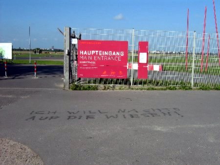 Nachts auf die Wiesen Tempelhofer Feld